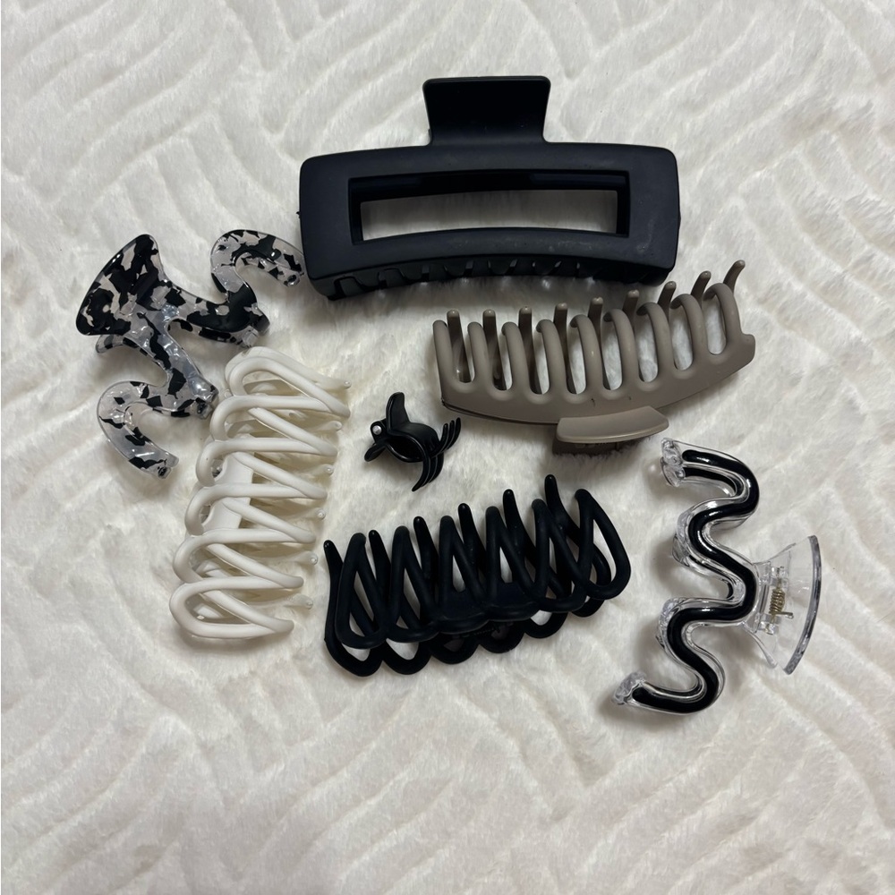 Assorted Hair Claw Clips Set - Black, White, Tan